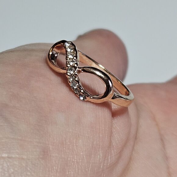 Rose Gold Tone Clear Rhinestone Infinity Ring Size 8 - Picture 3 of 11